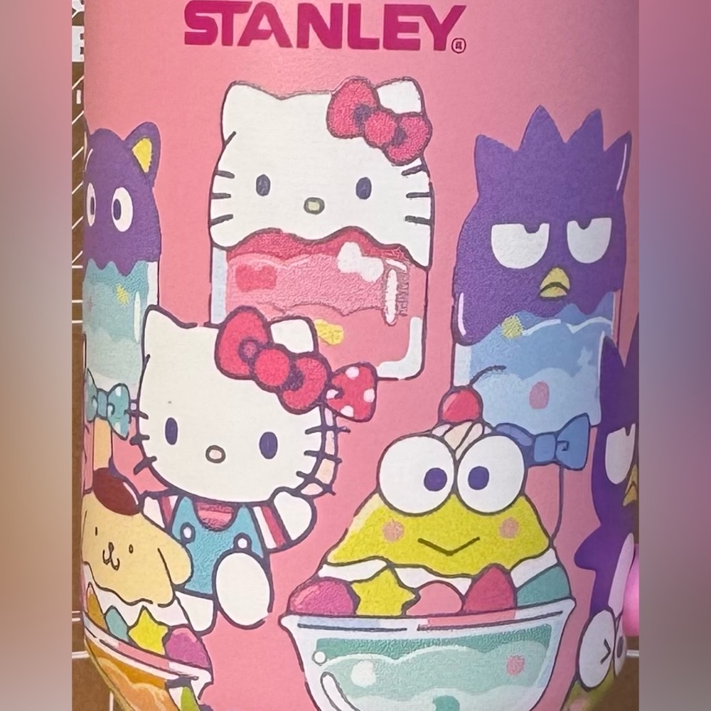 Stanley Hello Kitty and Friends Pink 40 oz Tumbler - Picture 3 of 5